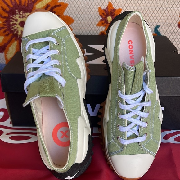 Converse A03906C
RUN STAR MOTION O ALOE GREENESRET/BLACK
WMNS sneakers- Platform - Picture 13 of 16